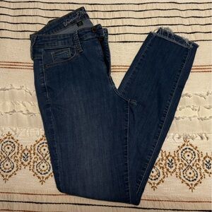 Universal Thread Women's Skinny Jeans - Medium Wash